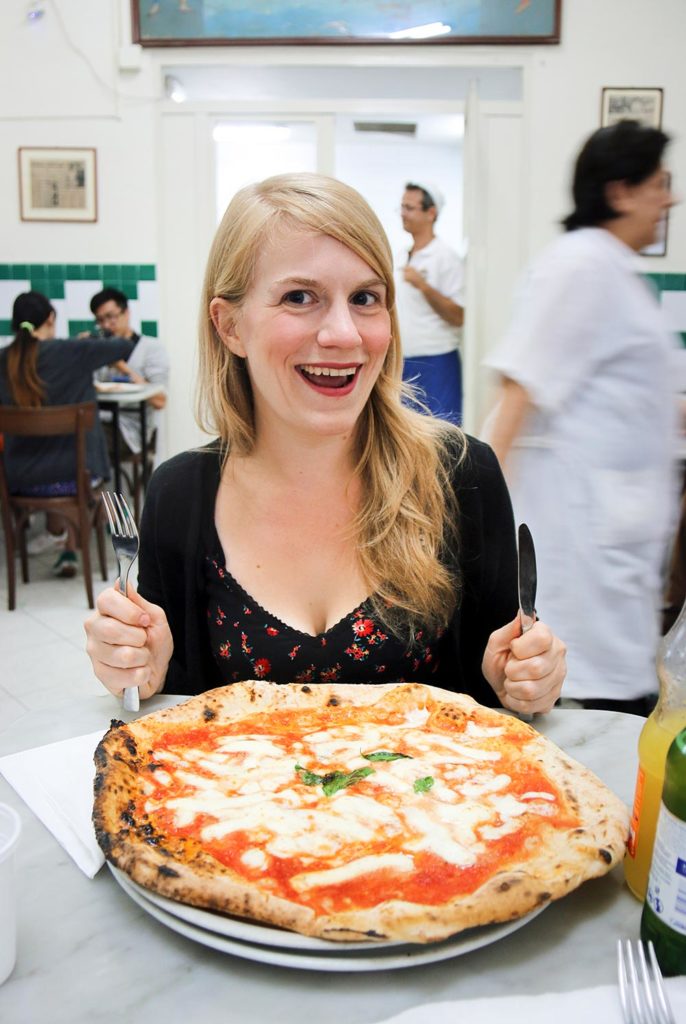 Pizza du Da Michele, Naples, Italie / Da Michelle Pizzeria, Napoli, Italy