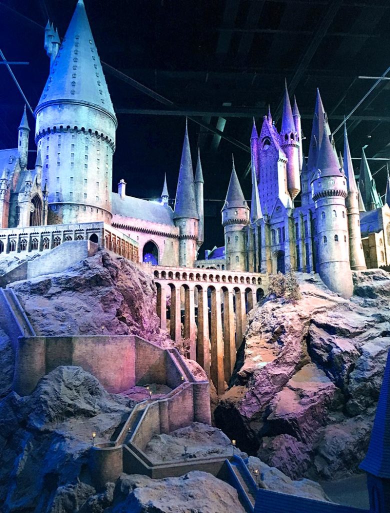 Maquette du château de Poudlard, Studios Warner Bros, Harry Potter, Londres, Angleterre / Hogwarts castle model, Warner Bros Studios, Harry Potter, London, England, UK.