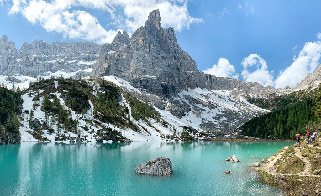 Lago di Sorapis, Dolomites, Italie / Lago di Sorapis, Dolomites, Italy