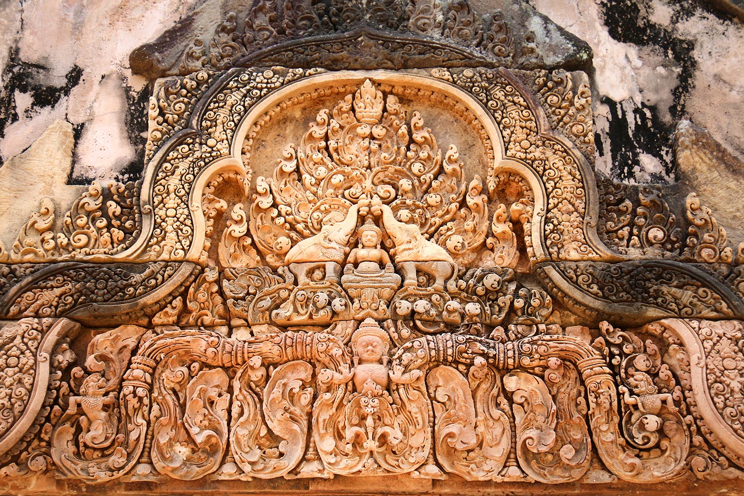 Banteay Srei Temple, Angkor, Cambodia / Banteay Srei Temple, Angkor, Cambodia