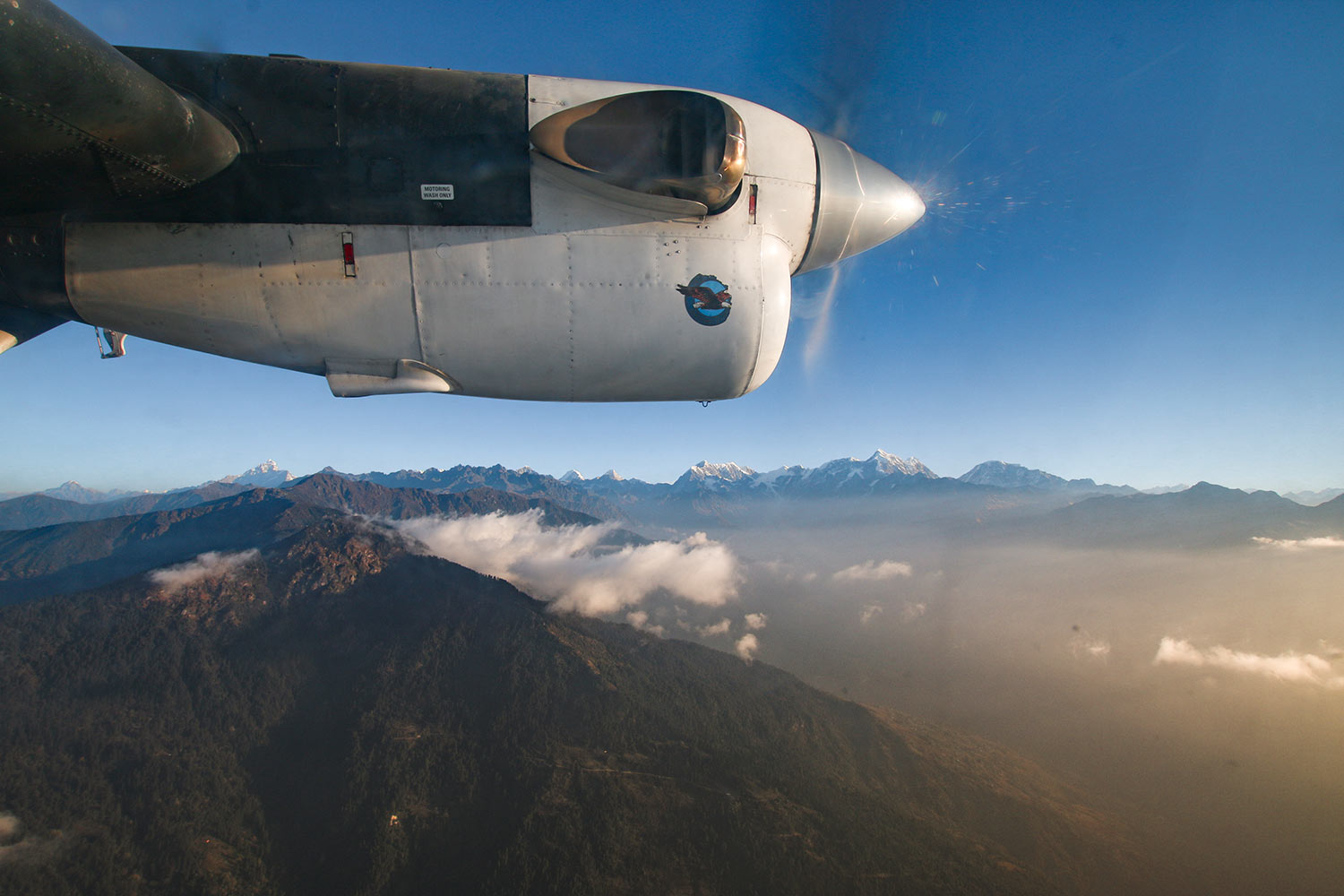 Vol d'avion vers Lukla, Himalayas, Népal / Flight to Lukla, Himalayas, Nepal