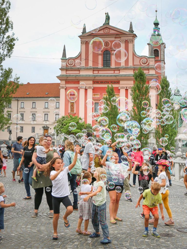 Bulles, Place Prešeren, Ljubljana, Slovénie / Bubbles, Prešeren Square, Ljubljana, Slovenia