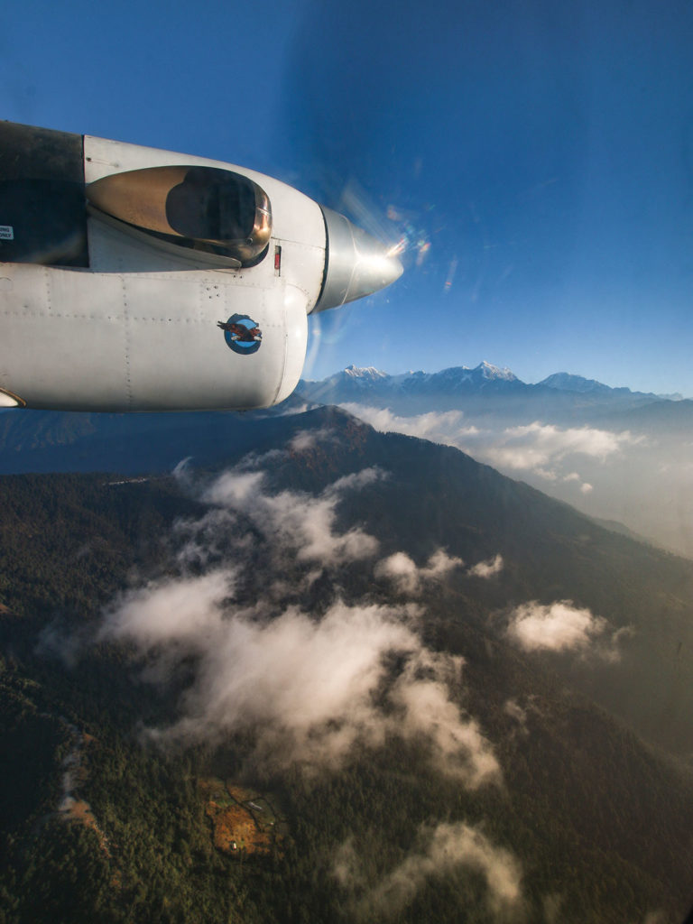 Vol d'avion vers Lukla, Himalayas, Népal / Flight to Lukla, Himalayas, Nepal