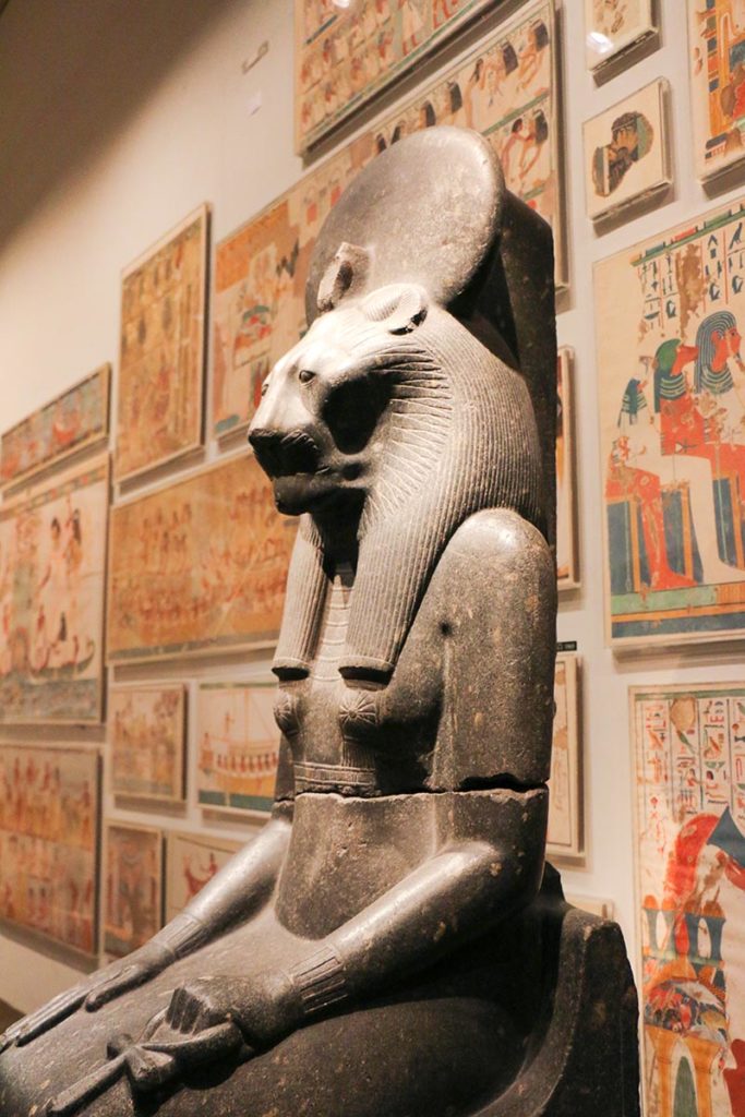 Statue égyptienne, Musée MET, New York, NY, États-Unis / Egyptian statue, Metropolitan Museum of Art, New York City, NY, USA