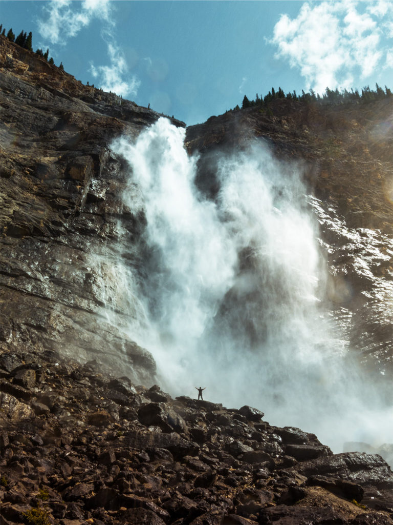 Les chutes Takakkaw, Colombie-Britannique, Rocheuses, Canada / Takakkaw Falls, British Columbia, Rockies, Canada