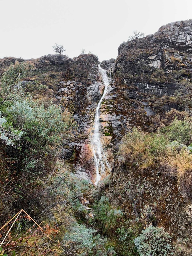 Chute, Sentier du Laguna 69, Randonnée, Pérou / Waterfalls, Laguna 69 trail, Trek, Peru