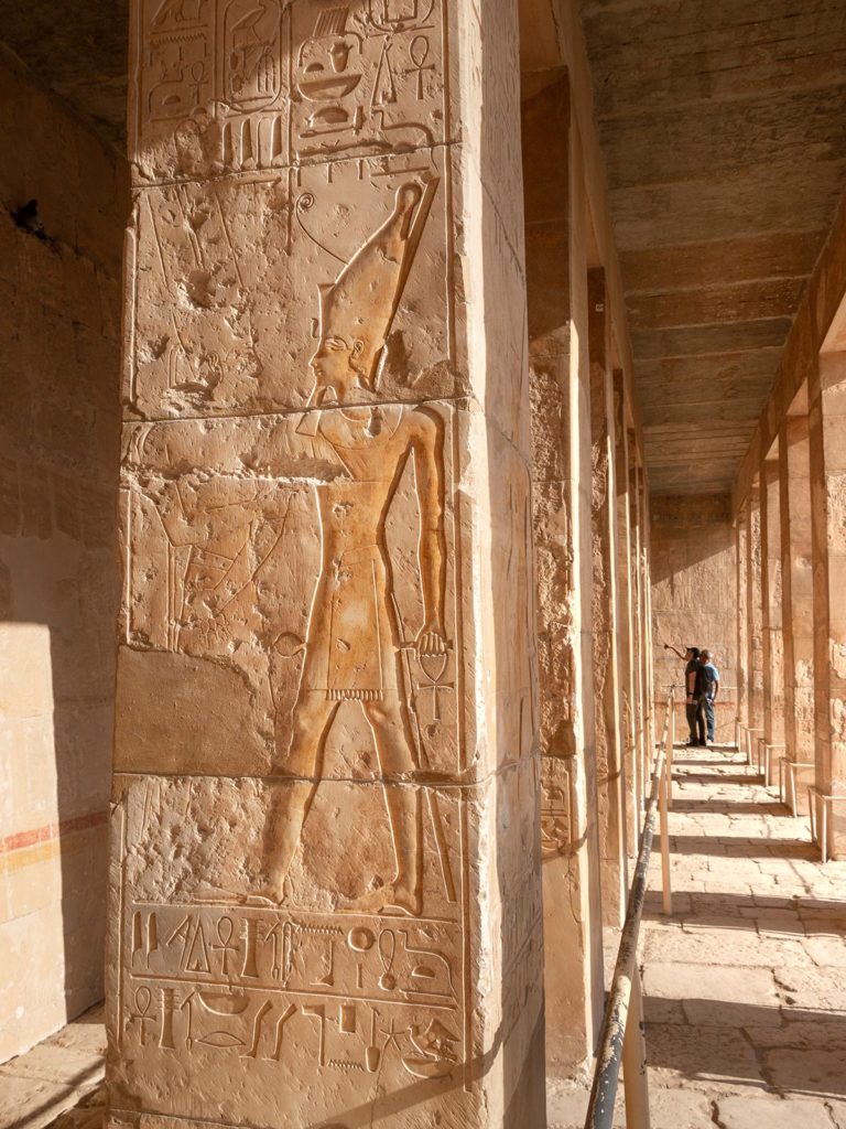 Temple d'Hatchepsout, Vallée des Rois, Louxor, Égypte / Hatchepsut Temple, Valley of the Kings, Luxor, Egypt