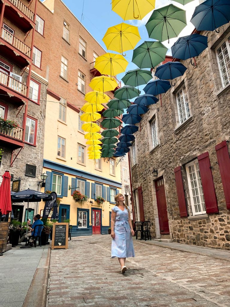 Parapluies, Petit Champlain, Vieux-Québec, ville de Québec, Canada / Umbrellas, Petit Champlain, Old Quebec, Quebec City, Canada