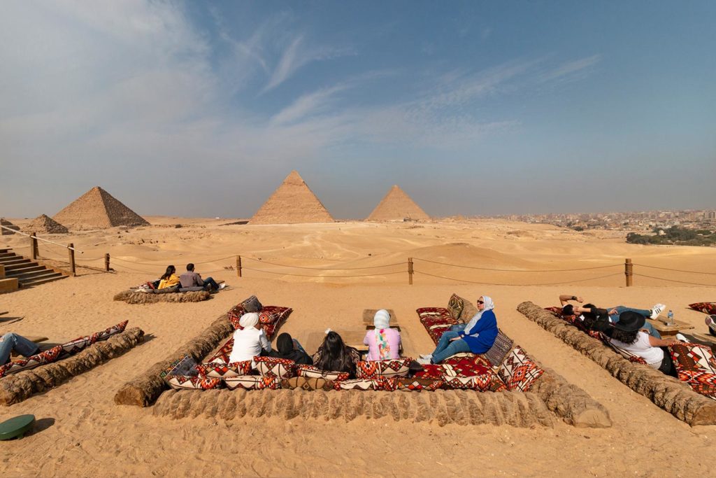 Restaurant 9 pyramids Lounge, Gizeh, Égypte / 9 Pyramids Lounge Restaurant, Gizeh, Egypt