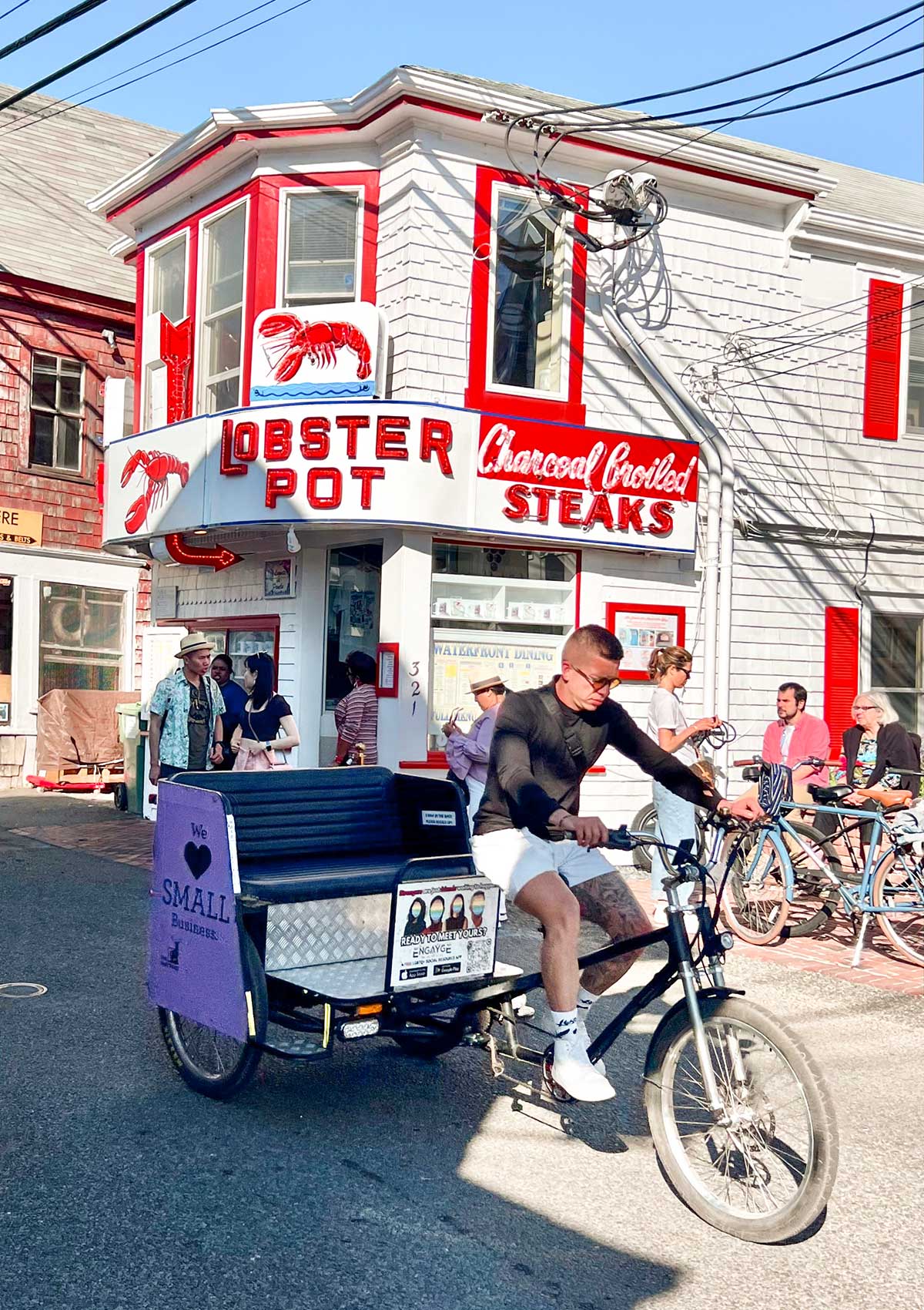 Vélo, Lobster Pot, Provincetown, Cape Cod, Massachusetts, États-Unis / Bike, Lobster Pot, Provincetown, Cape Cod, Massachusetts, USA