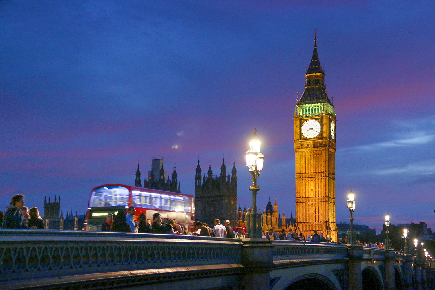 Big Ben et le Parlement de nuit, Londres, Angleterre, Royaume-Unis / Big Ben and Houses of Parliament by night, London, England, UK