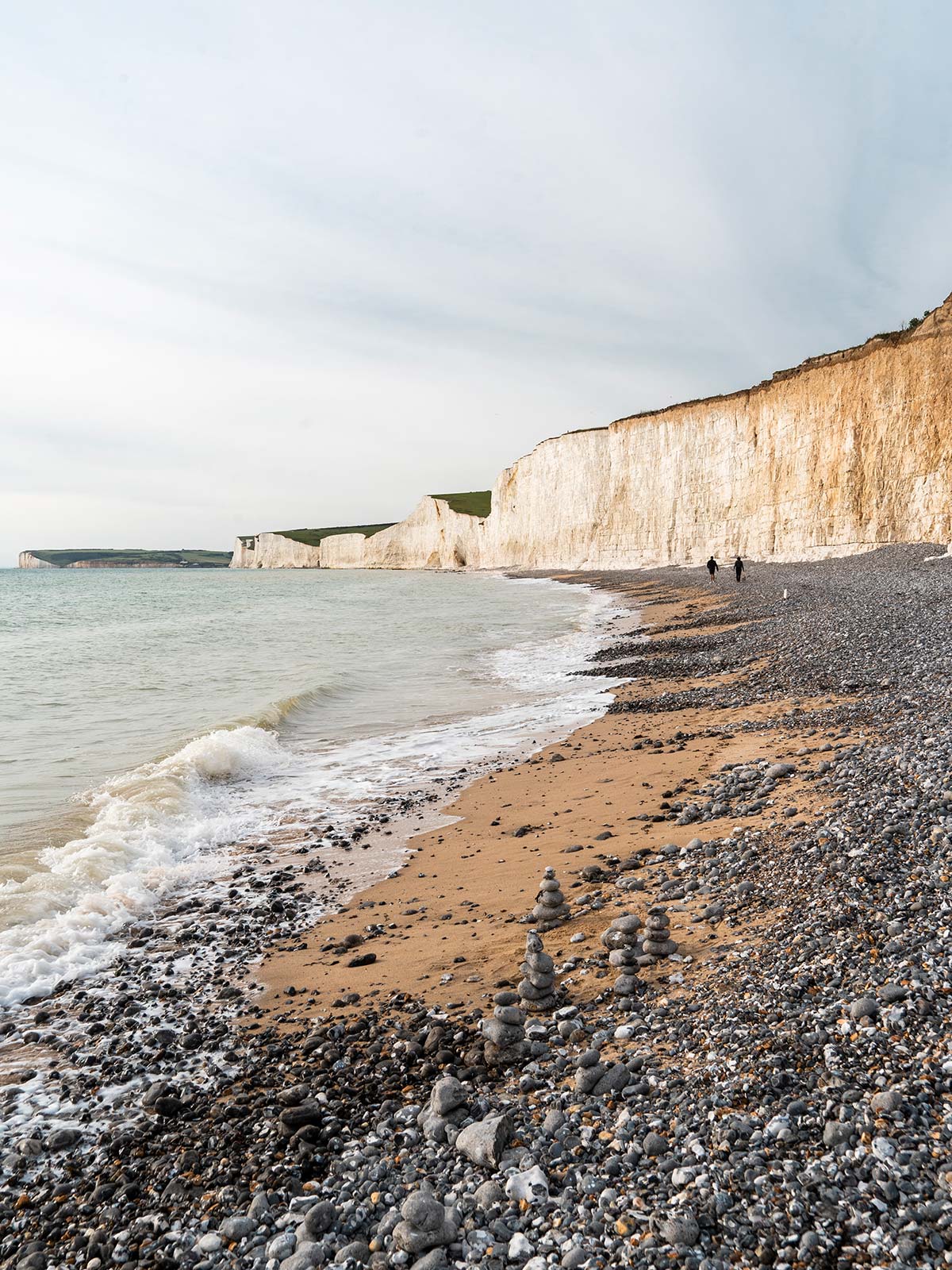 Plage de Birling Gap, Seven Sisters, East Sussex, Angleterre, Royaume-Uni / Birling Gap Beach, Seven Sisters, East Sussex, England, UK