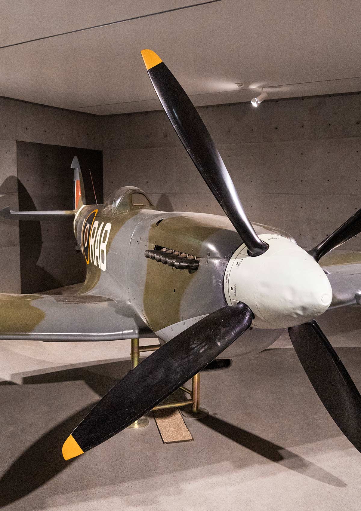 Avion Spitfire, Musée de Auckland, Auckland, Nouvelle-Zélande / Spitfire Airplane, Auckland Museum, New Zealand