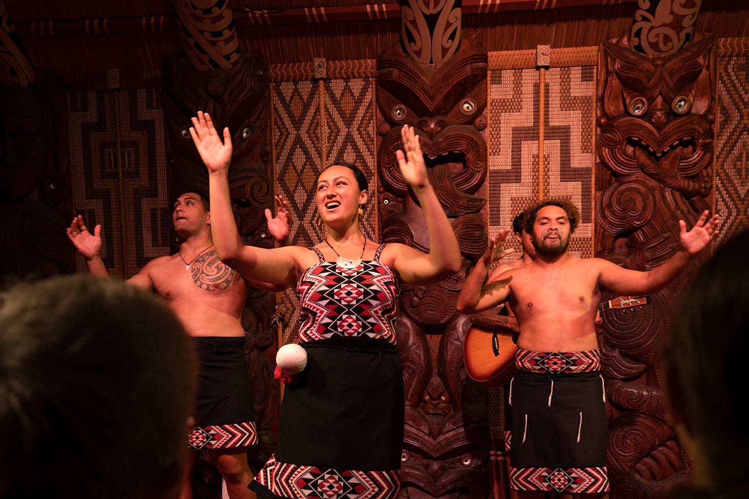 Spectacle danse maori, Waitangi Treaty Grounds, Bay of Islands, Nouvelle-Zélande / Maori Dance Show, Waitangi Treaty Grounds, Bay of Islands, New Zealand, NZ