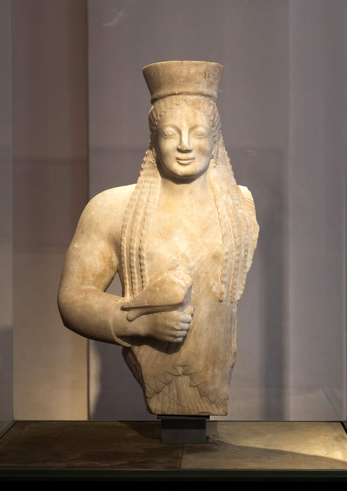 Statue, Koré, Musée des Beaux-Arts de Lyon, France