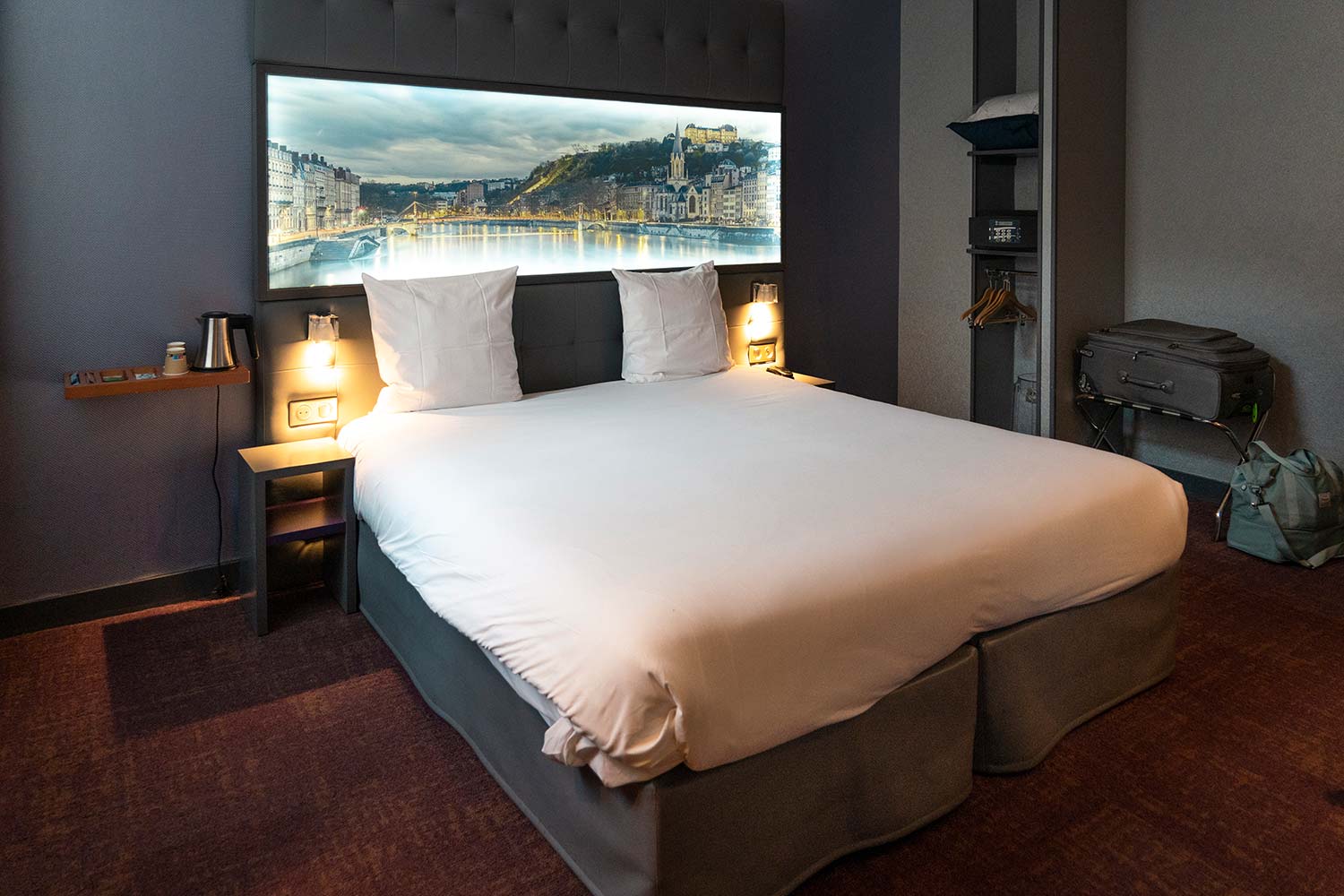 Chambre, Hôtel des Savoies, Perrache, Lyon, France
