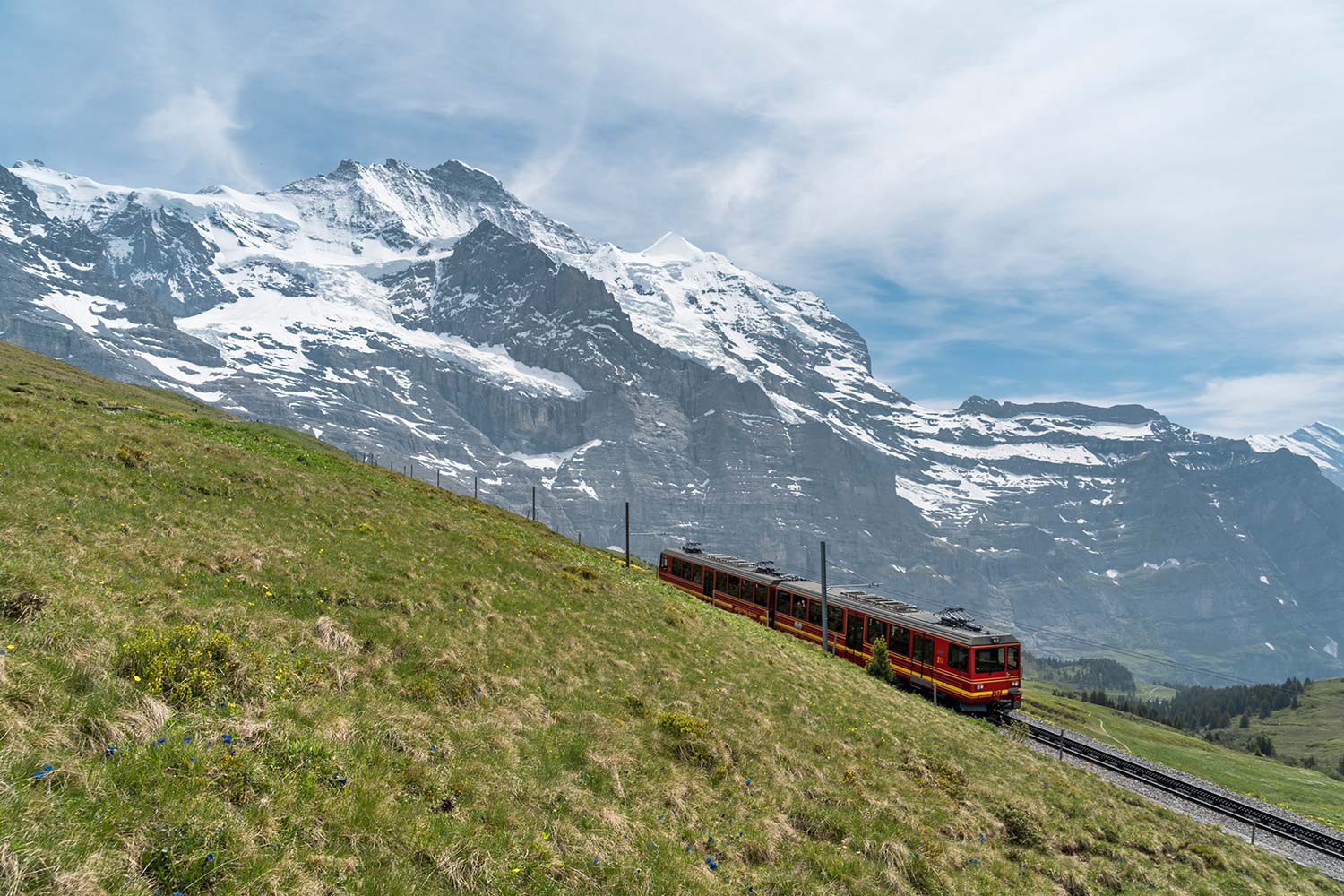 Train du Jungfraujoch, Kleine Scheidegg, Alpes bernoises, Suisse / Jungfraujoch Train, Kleine Scheidegg, Bernese Alps, Switzerland