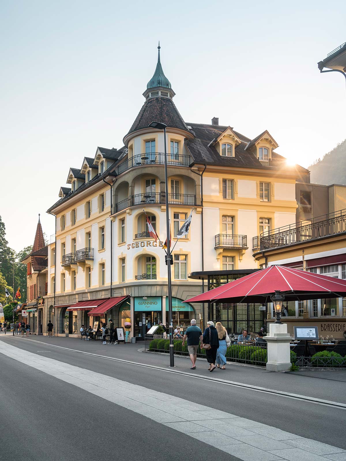 Hôtel Royal Saint Georges, Interlaken, Suisse / Royal St Georges Hotel, Interlaken, Switzerland